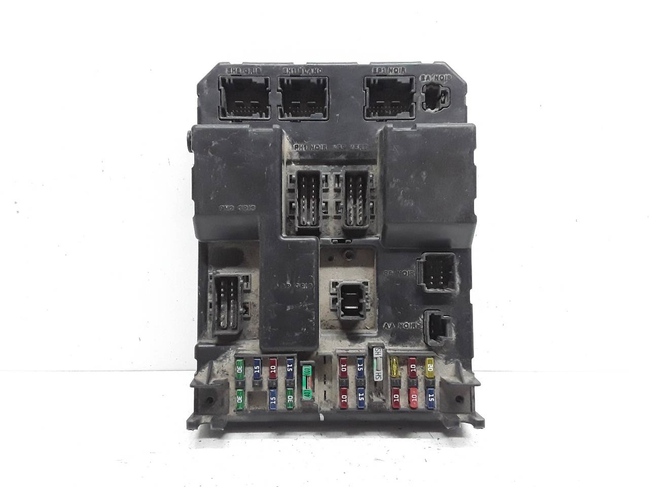 Caja reles / fusibles