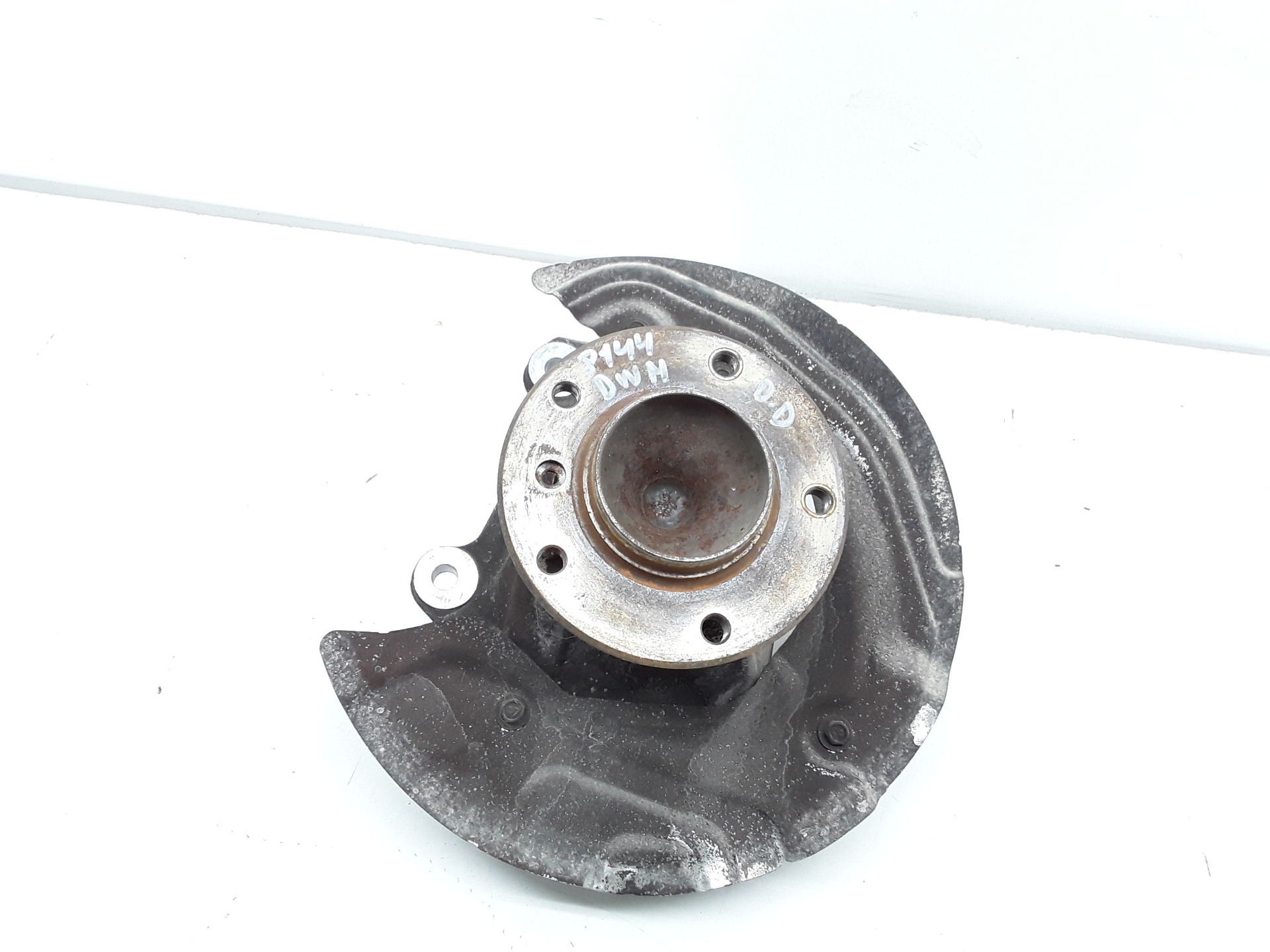 Front right steering knuckle, photo 1 of 4
