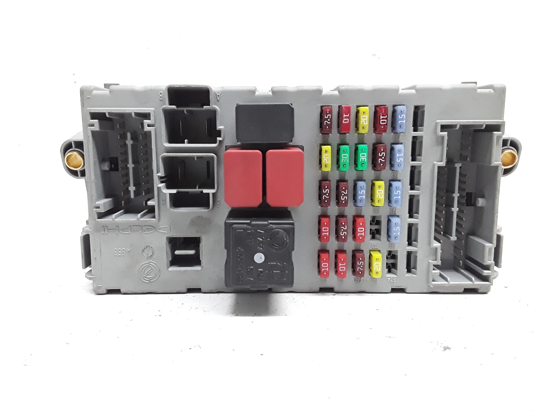 Caja reles / fusibles