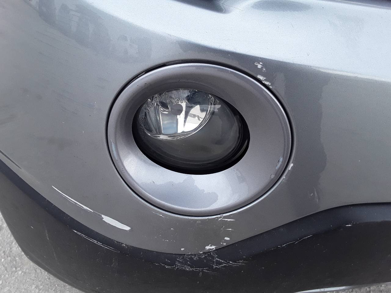 Faro antiniebla derecho, foto 1 de 4