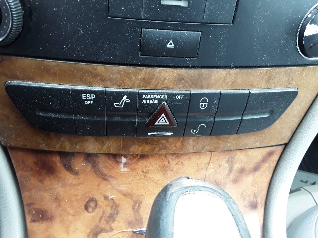 Warning, foto 1 de 1