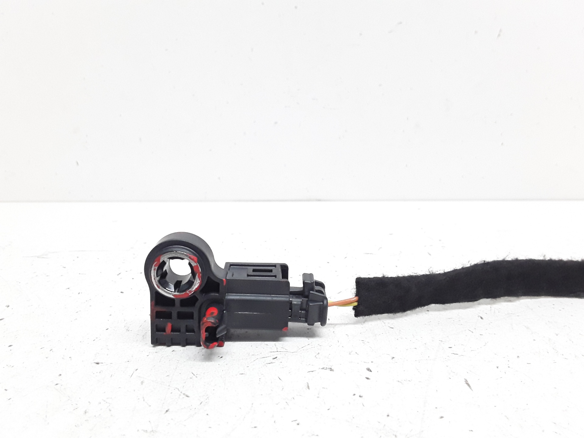 Sensor