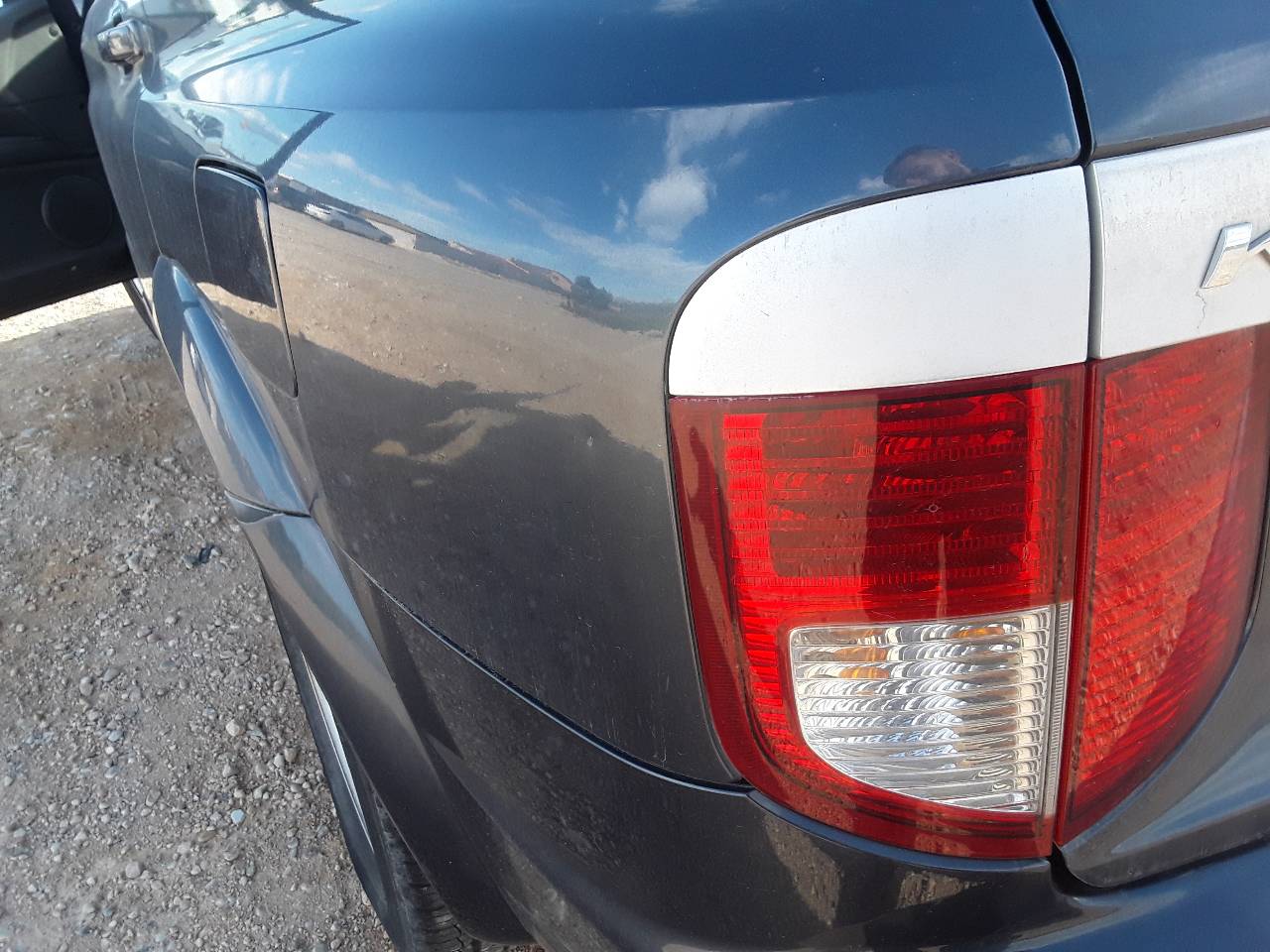 Left rear light, photo 1 of 4
