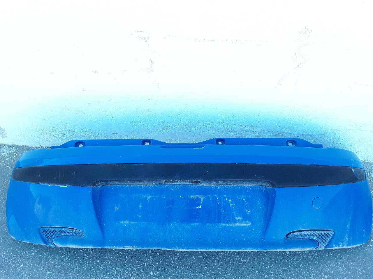 Paragolpes trasero