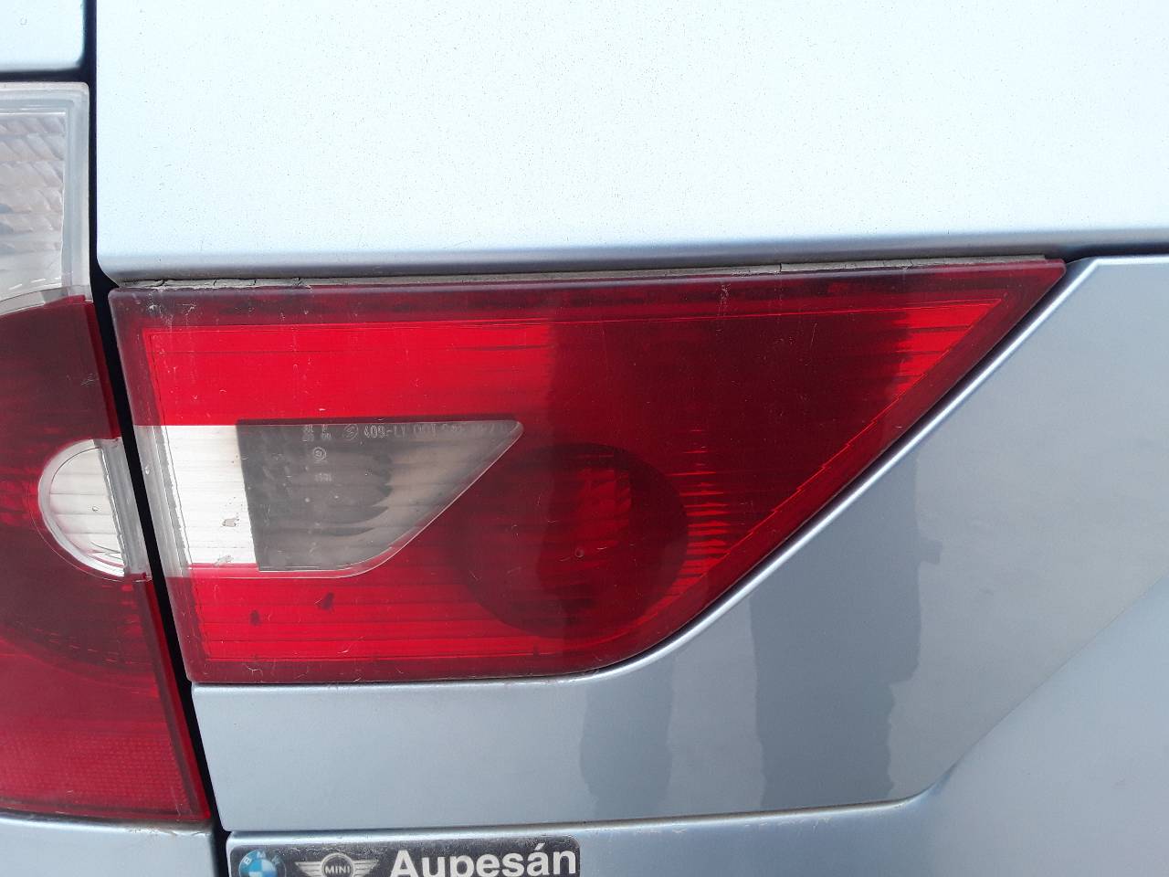 Left inner rear light, photo 1 of 1