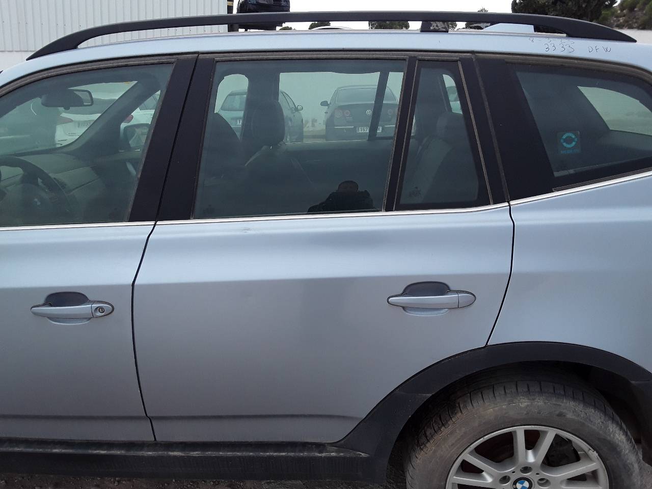Rear left door, photo 1 of 2