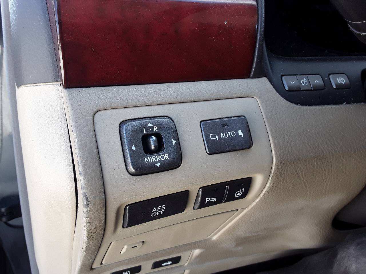 Mando retrovisor, foto 1 de 1