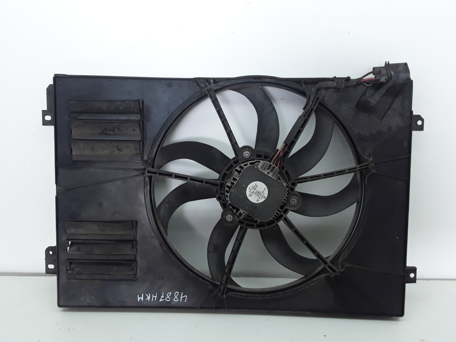 Radiator cooling fan, photo 1 of 3