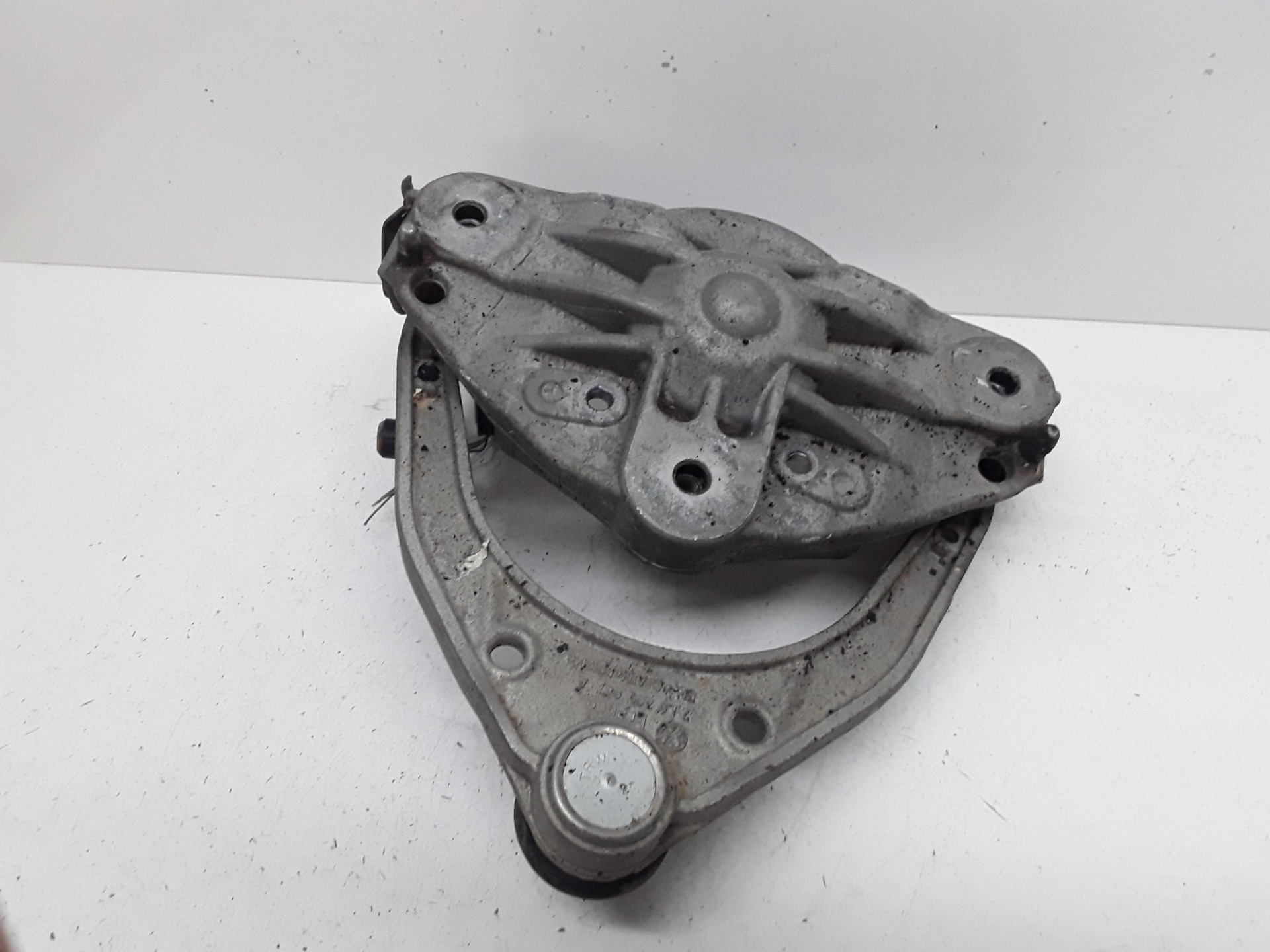 Brazo suspension superior delantero izquierdo