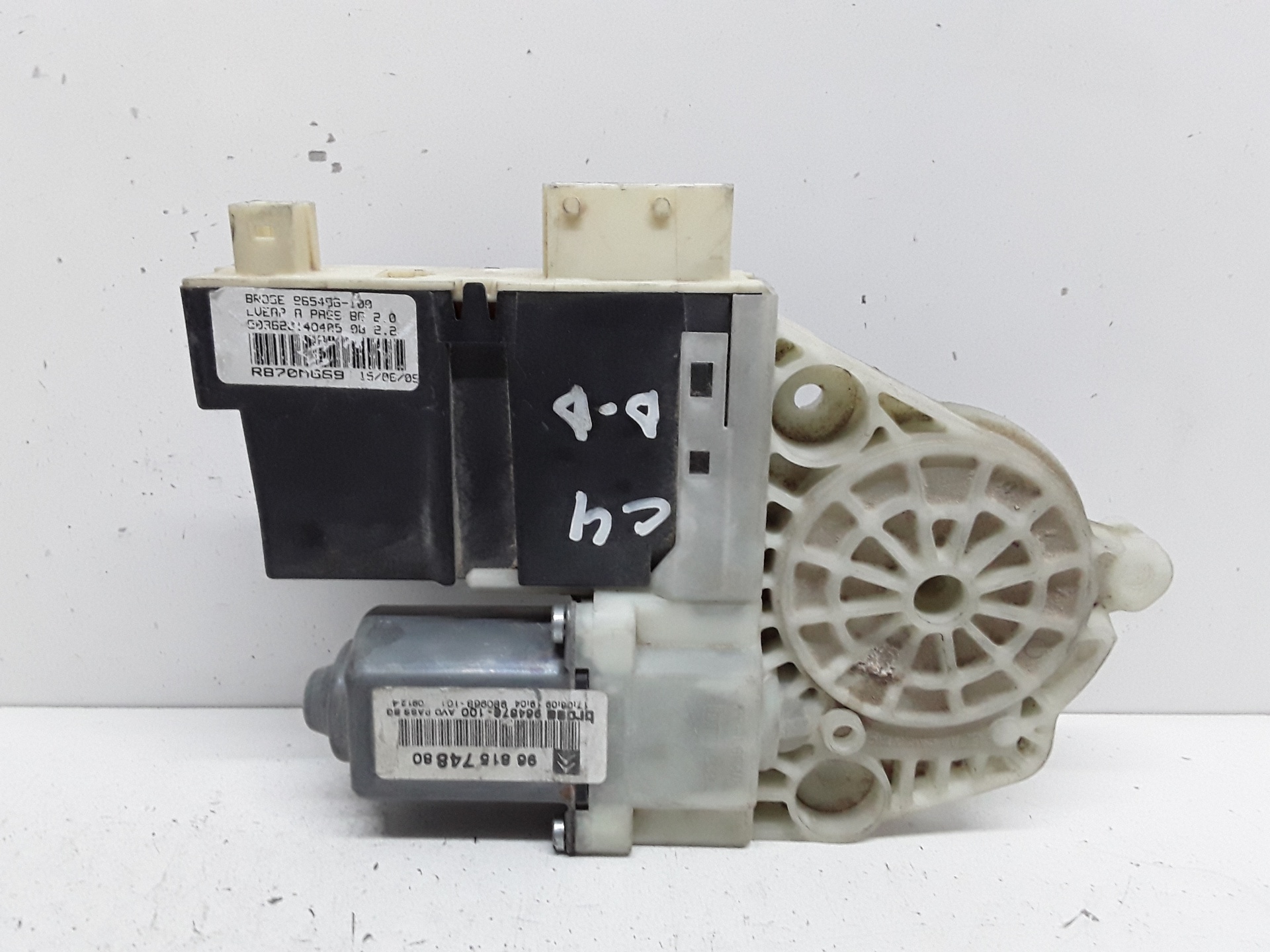 Motor elevalunas delantero derecho