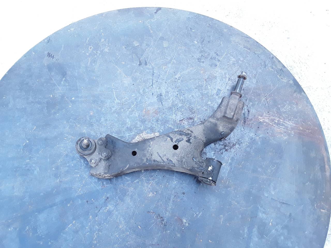Brazo suspension inferior delantero derecho, foto 1 de 2