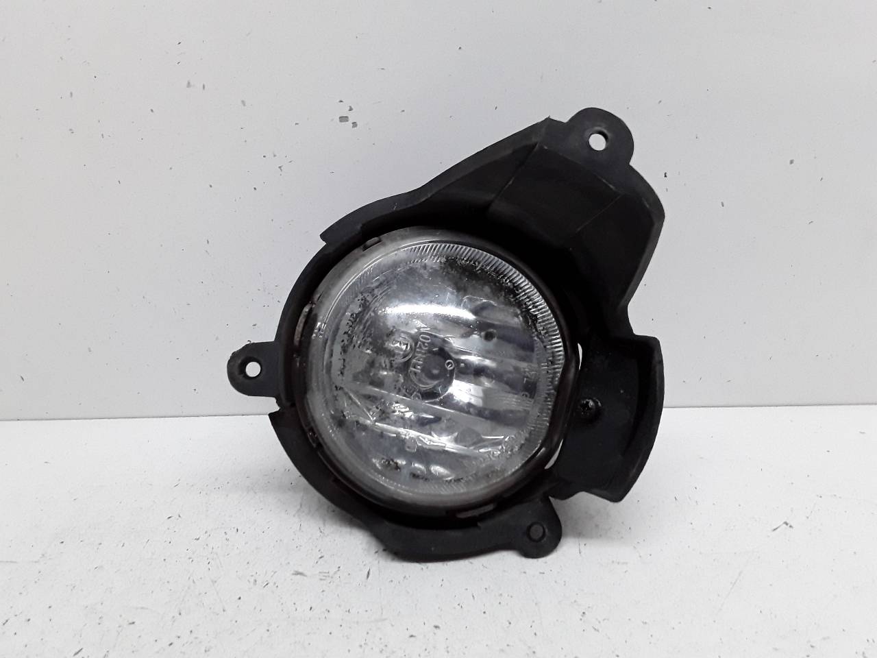 Faro antiniebla izquierdo