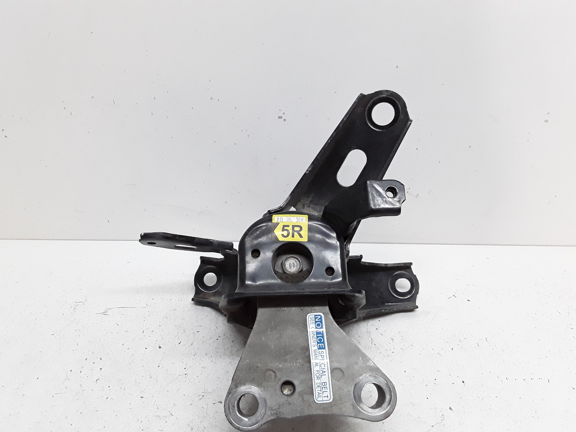 Soporte motor derecho, foto 1 de 5