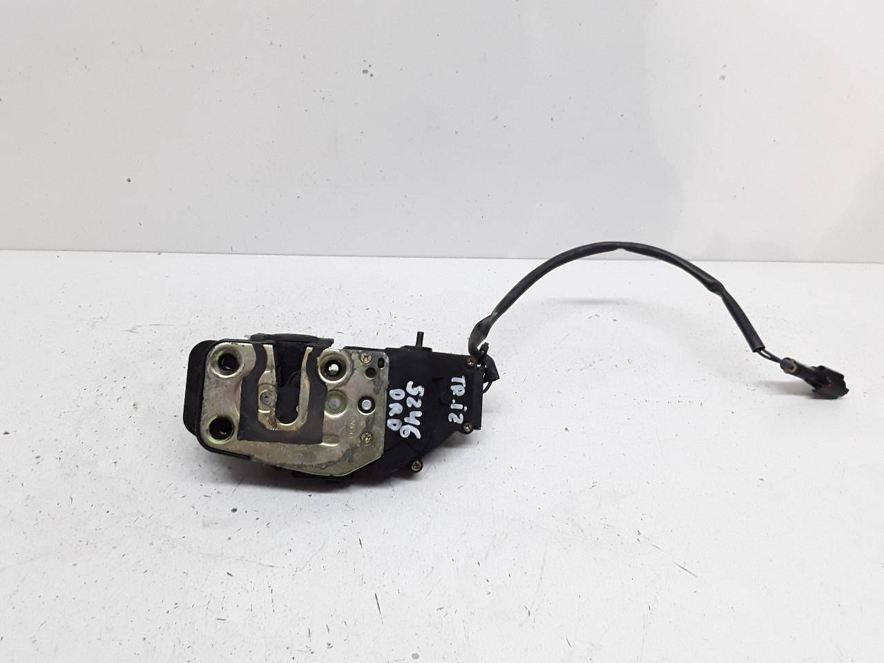 Cerradura puerta trasera izquierda