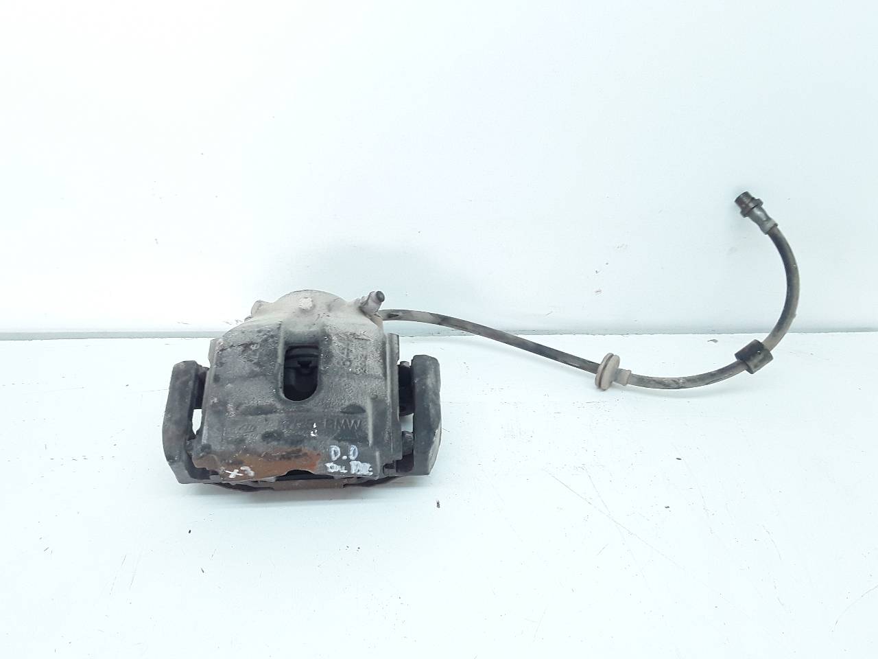 Pinza de freno delantera derecha, foto 1 de 3