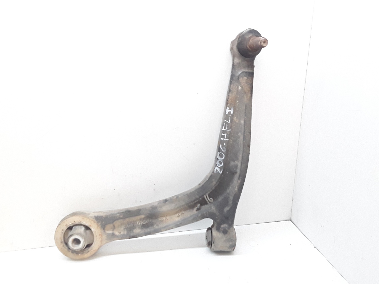 Brazo suspension inferior delantero izquierdo