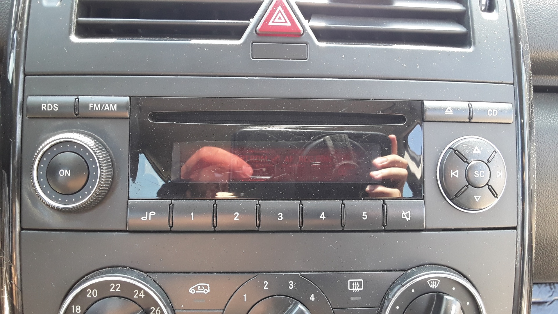 Sistema audio / radio cd, foto 1 de 5