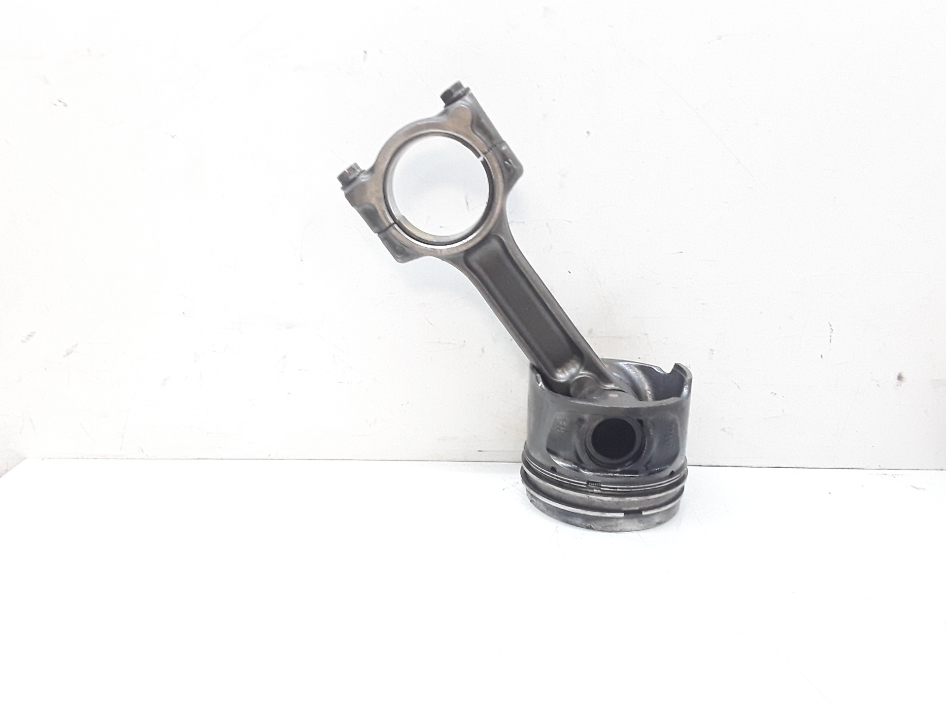 Piston