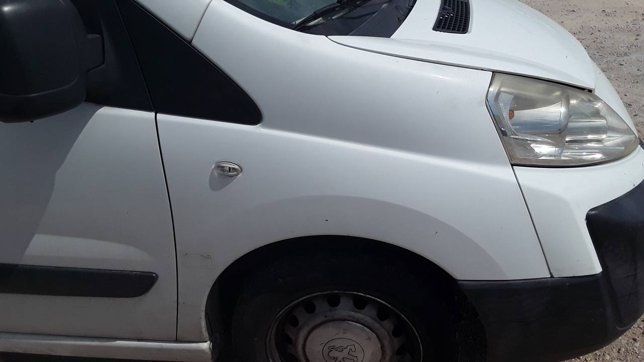 Parafango anteriore destro, foto 1 di 1