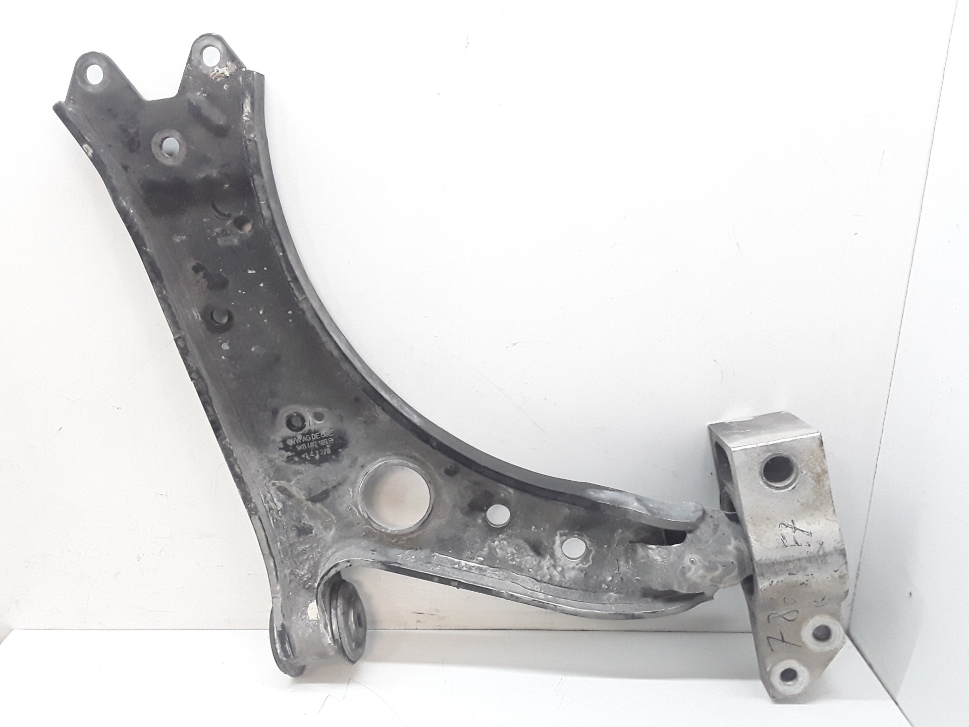Brazo suspension inferior delantero izquierdo, foto 1 de 4