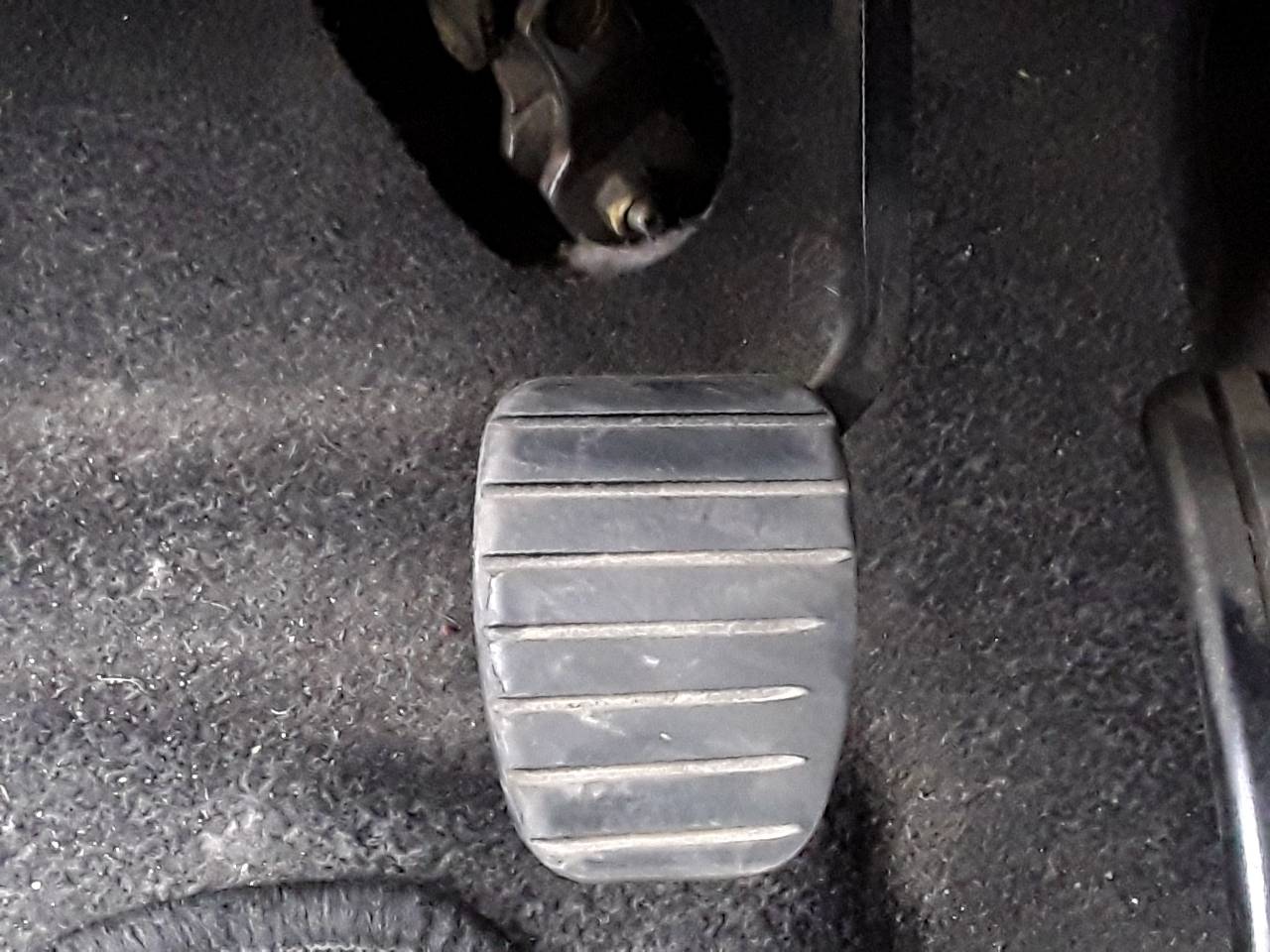 Pedal freno, foto 1 de 1