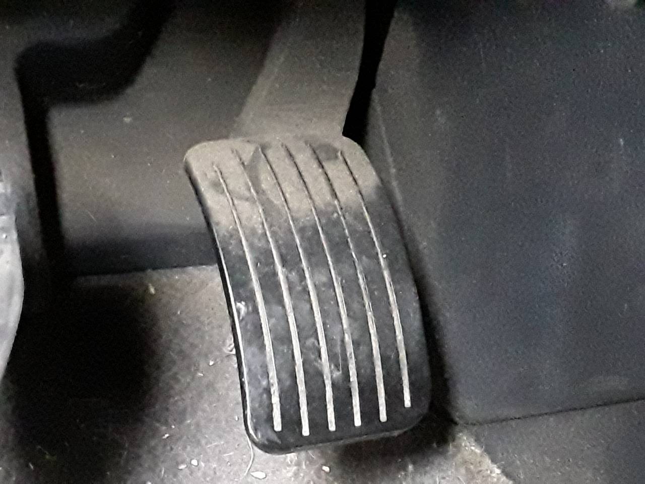 Pedal acelerador, foto 1 de 1