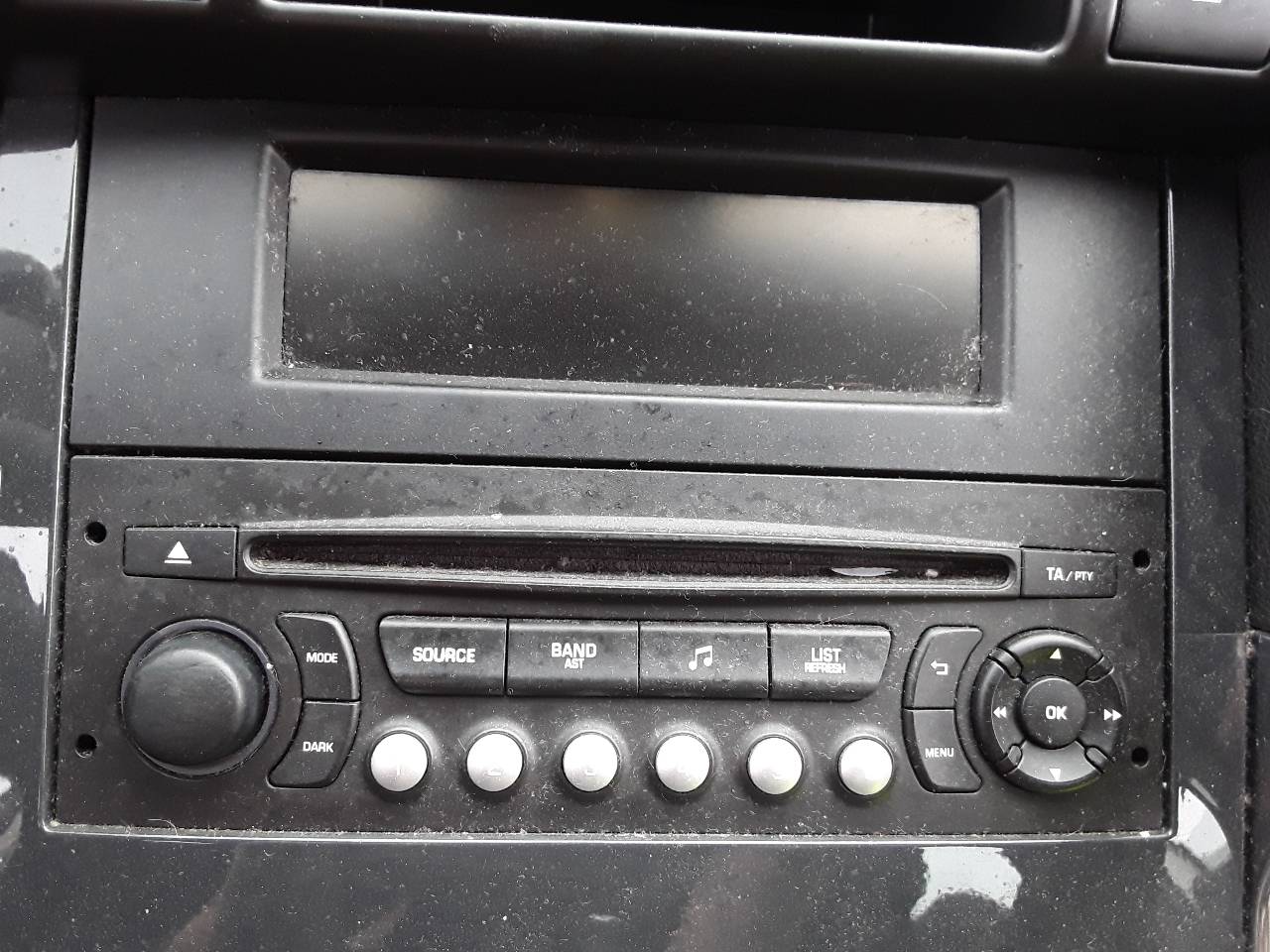Sistema audio / radio cd, foto 1 de 5