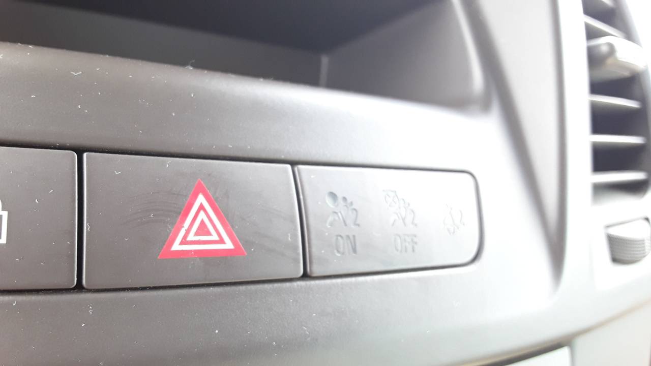Warning, foto 1 de 1