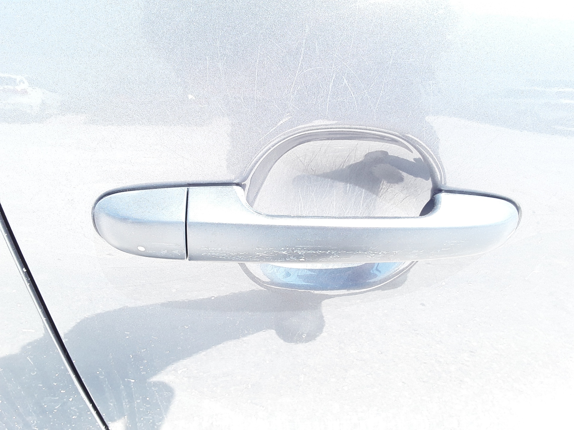 Front right outer door handle, photo 1 of 1