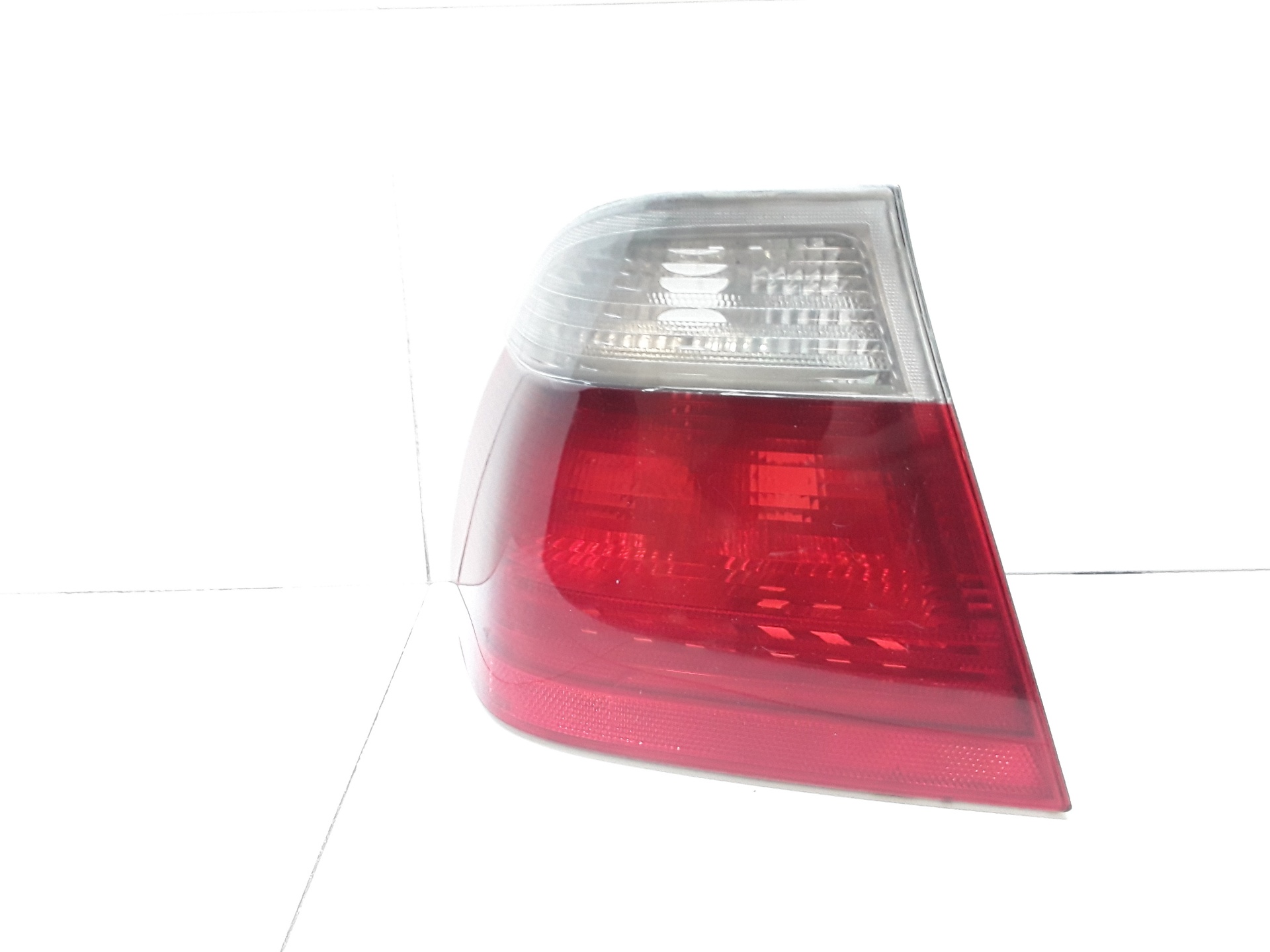 Left rear light, photo 1 of 2