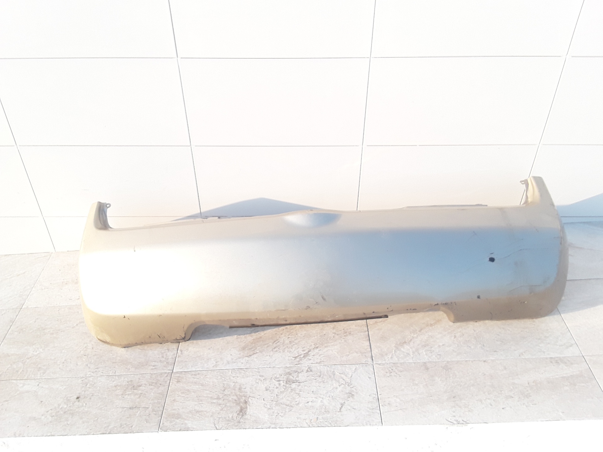 Paragolpes trasero