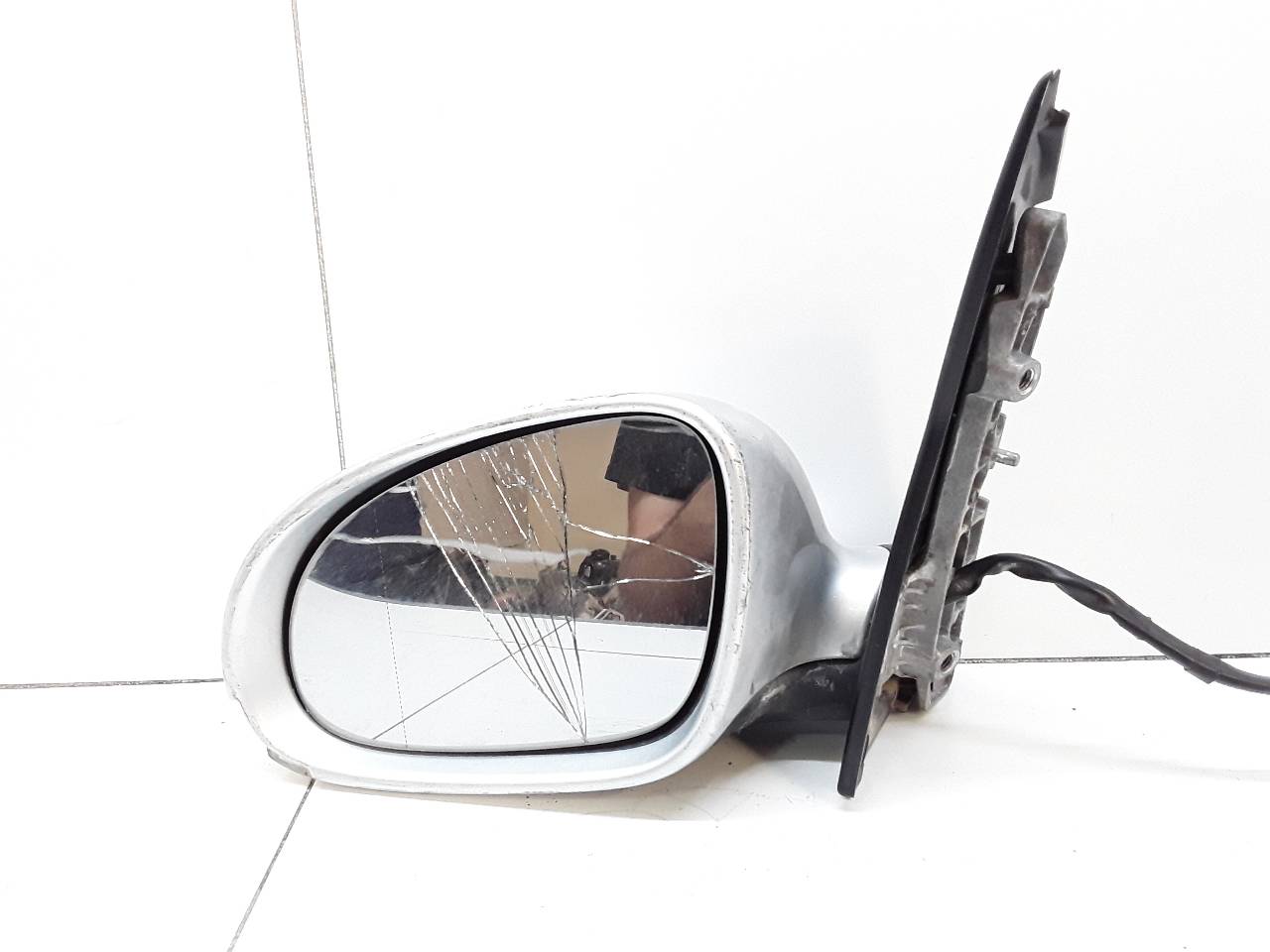 Retrovisor izquierdo