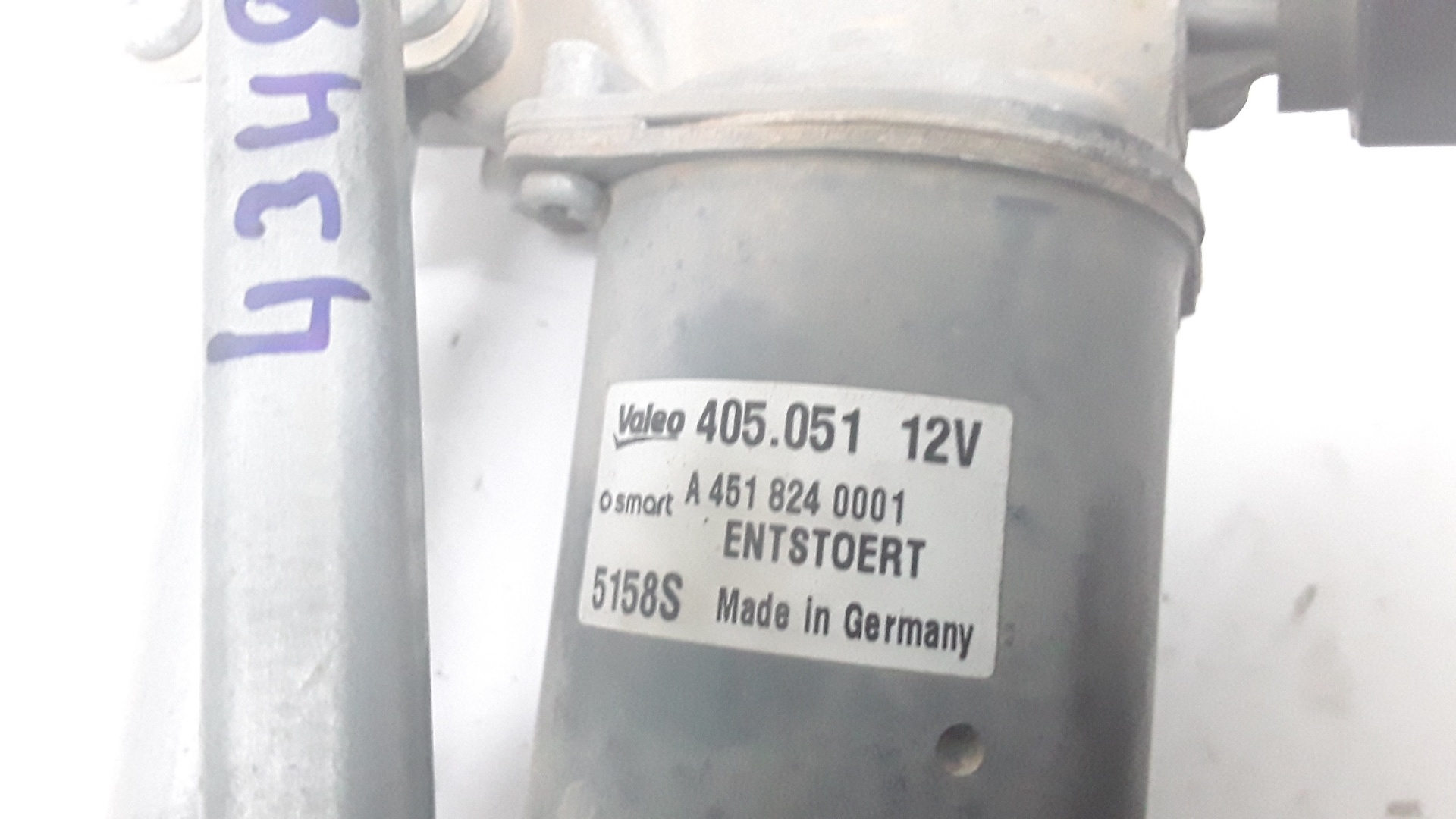 Motor limpia delantero