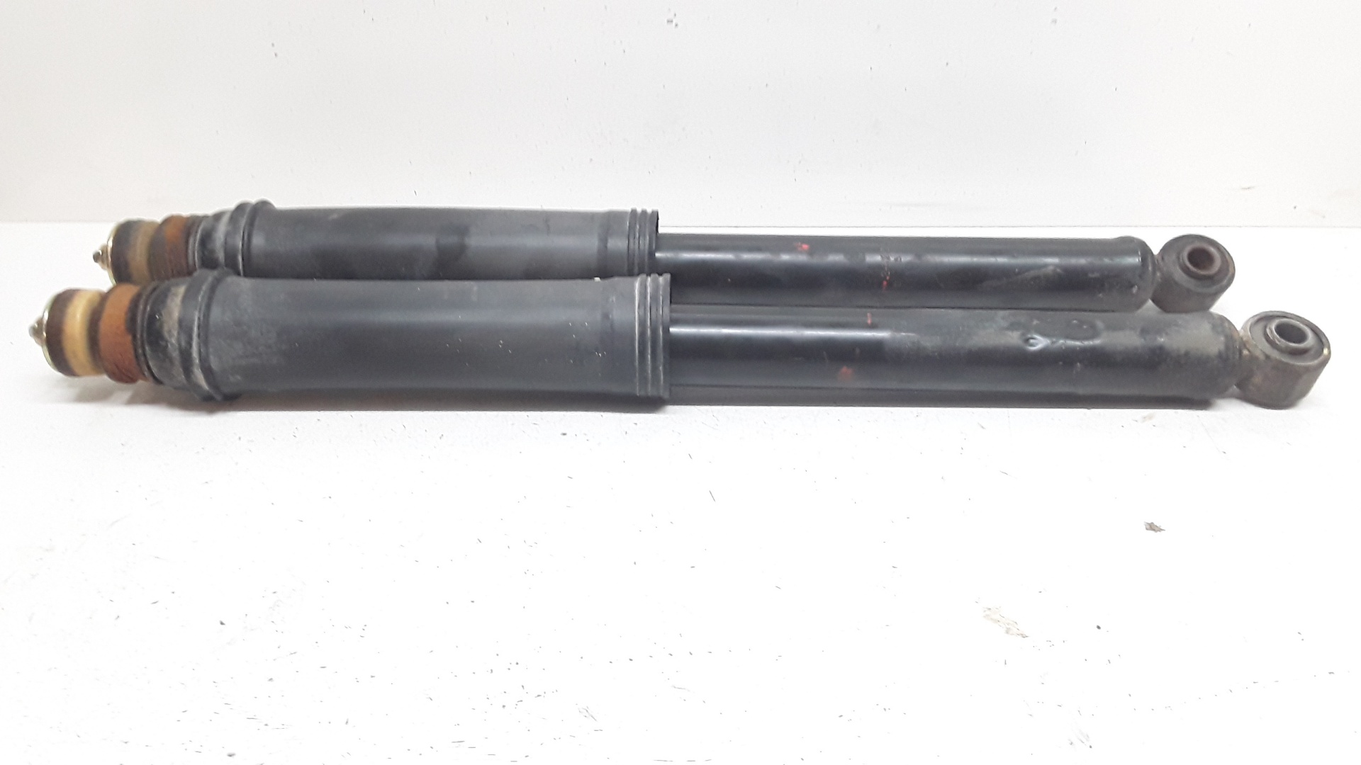 Stoßdämpfer hinten