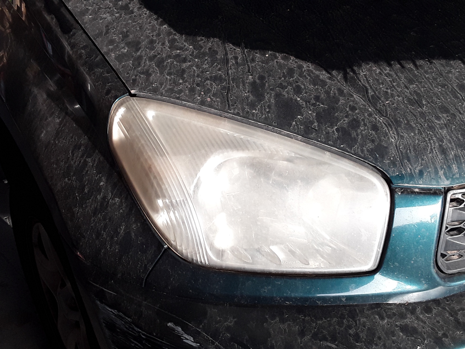 Faro derecho, foto 1 de 4