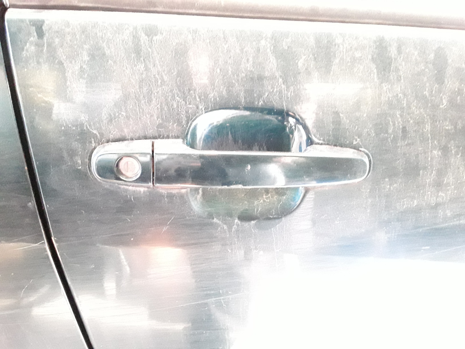 Maniglia esterna anteriore destra, foto 1 di 1