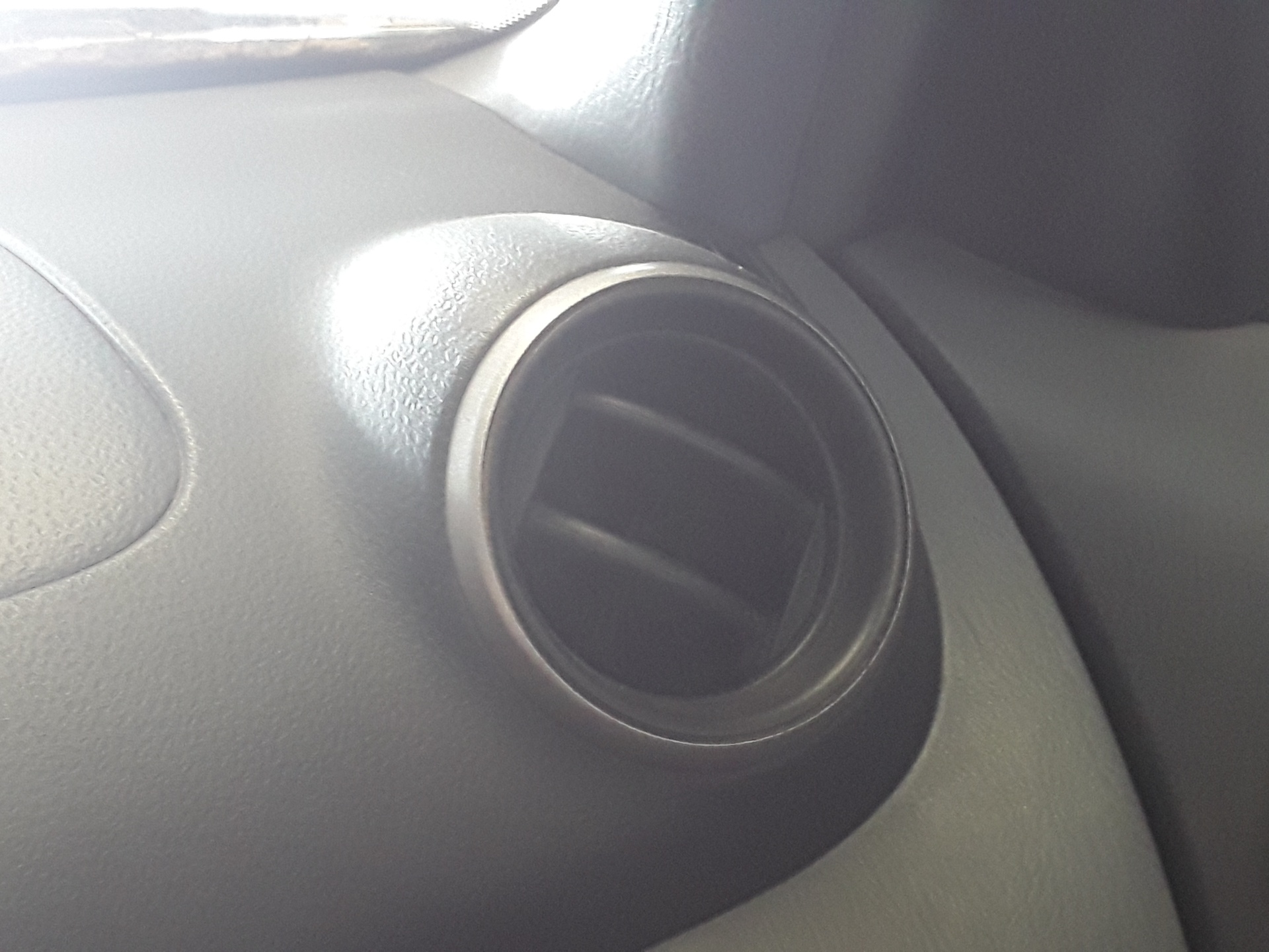 Air vent grille, photo 1 of 2