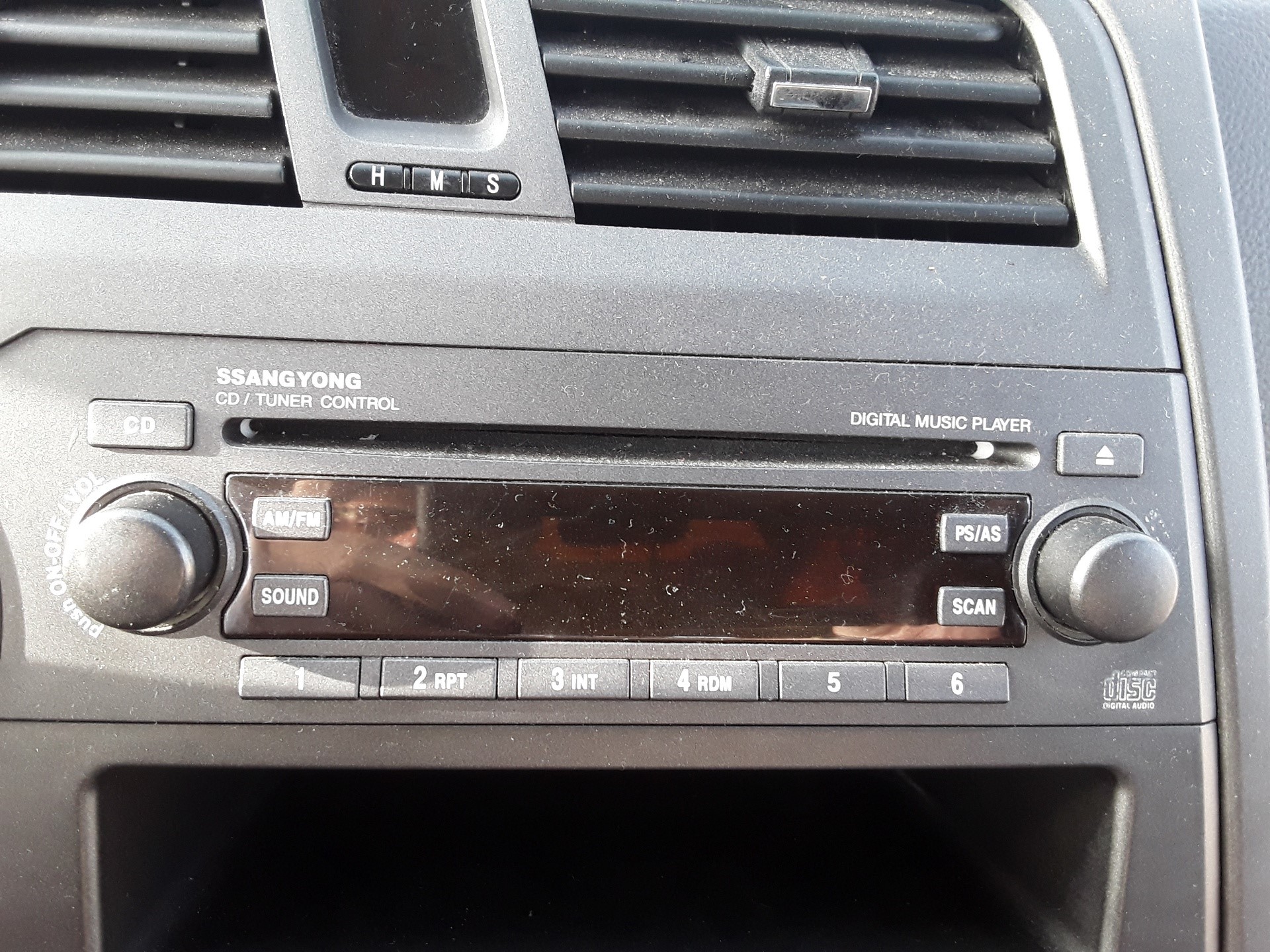 Sistema audio / radio cd, foto 1 de 1