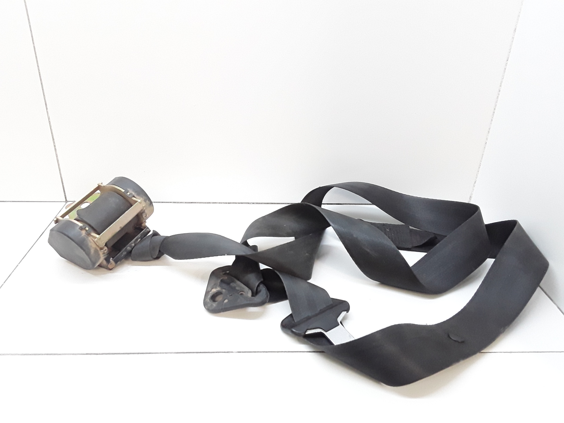 Front right seat belt, photo 1 of 6