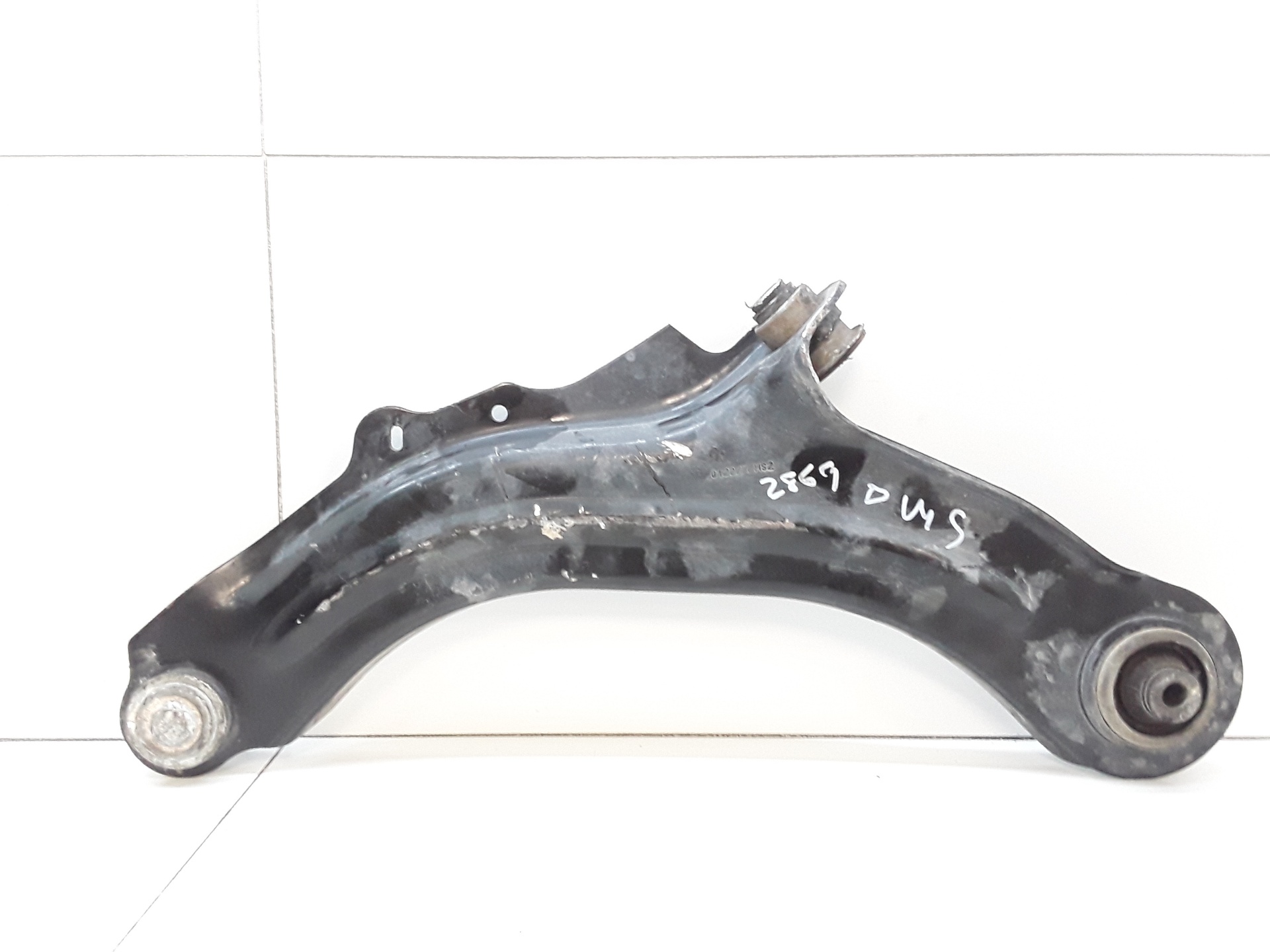 Brazo suspension inferior delantero derecho