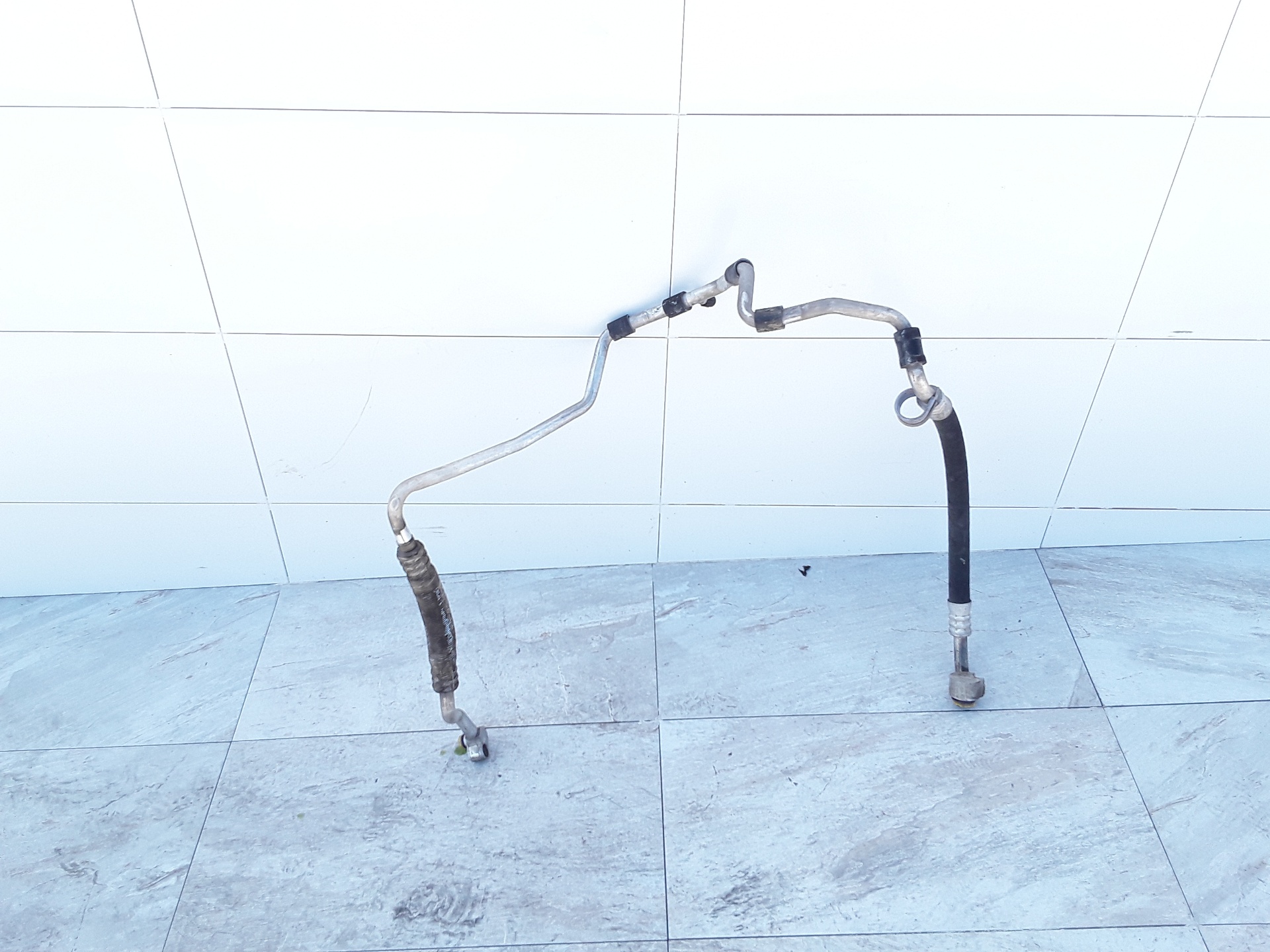 Air conditioning pipes, photo 1 of 2