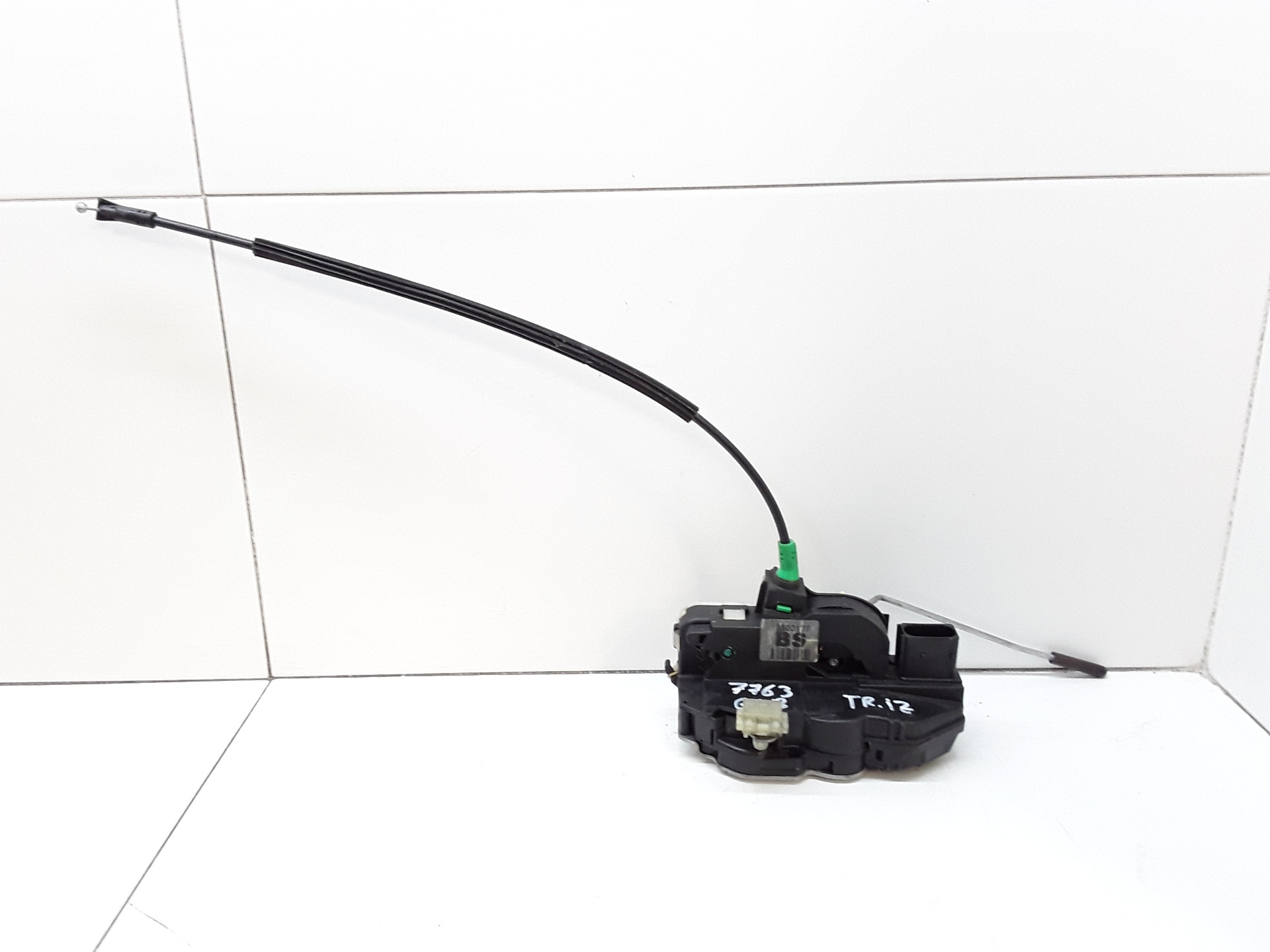 Cerradura puerta trasera izquierda
