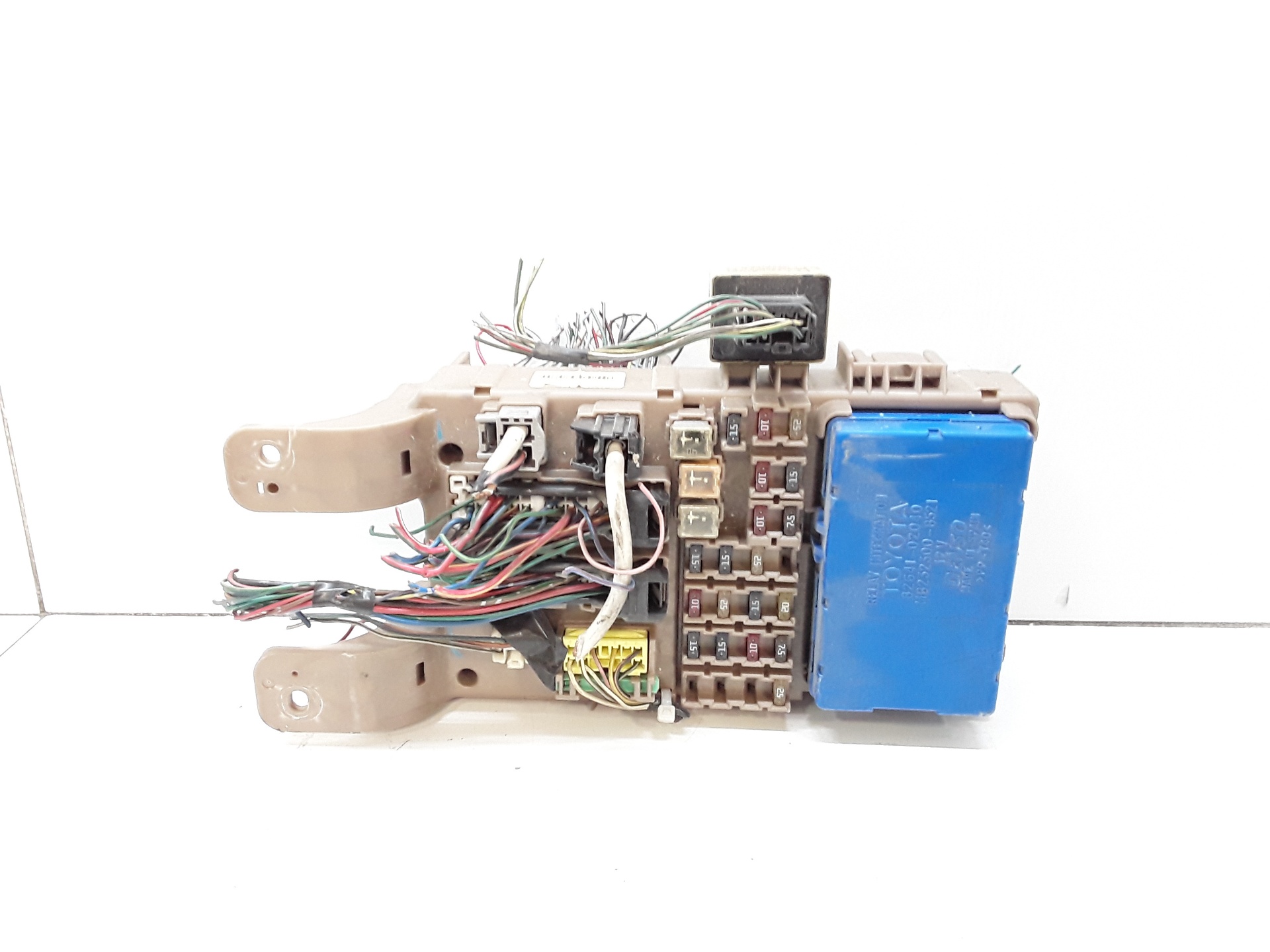 Caja reles / fusibles
