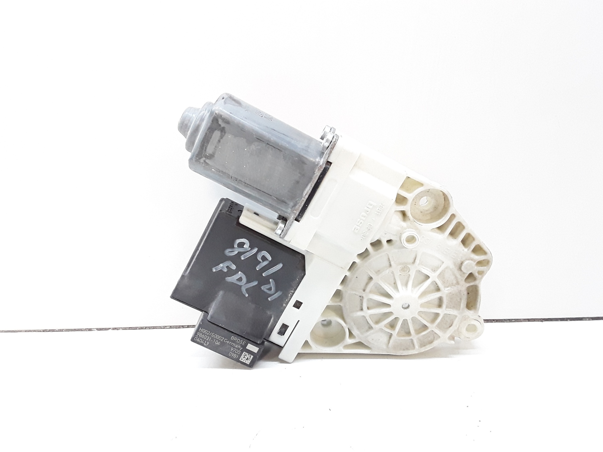 Motor elevalunas delantero izquierdo