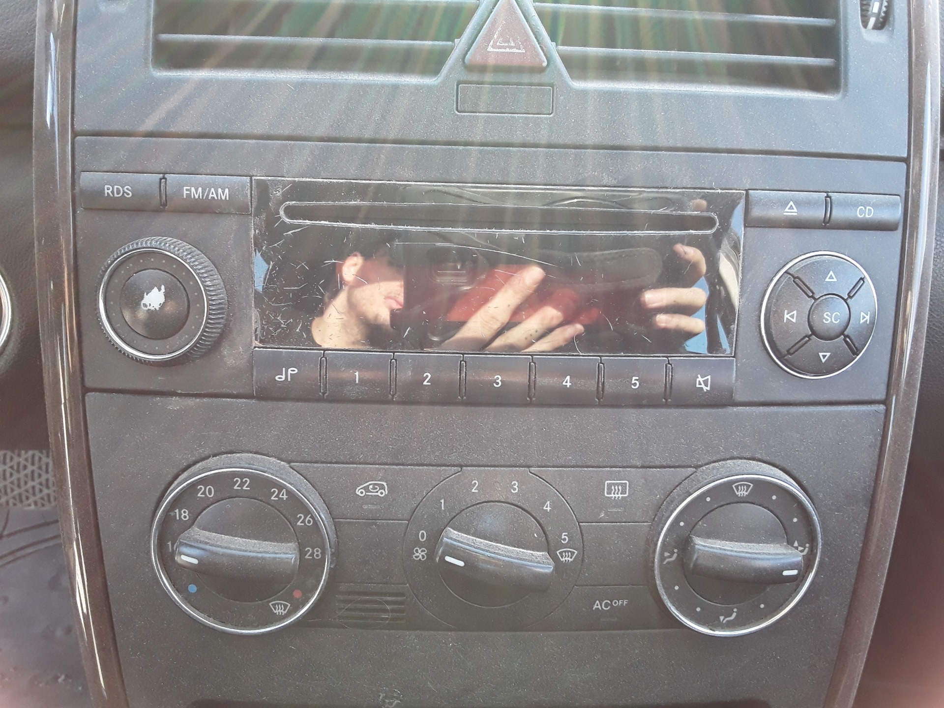 Sistema audio / radio cd, foto 1 de 1