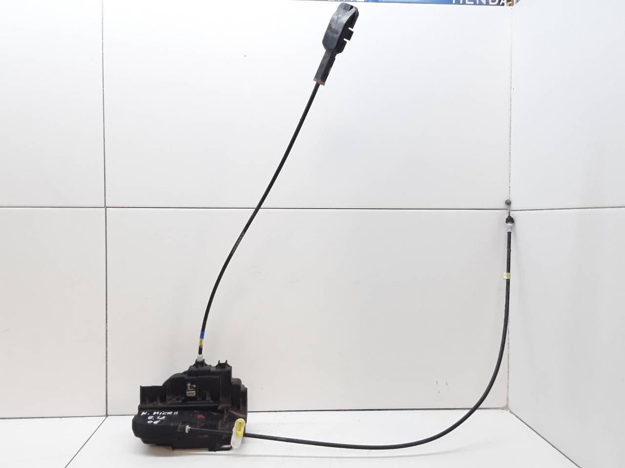 Cerradura puerta delantera izquierda