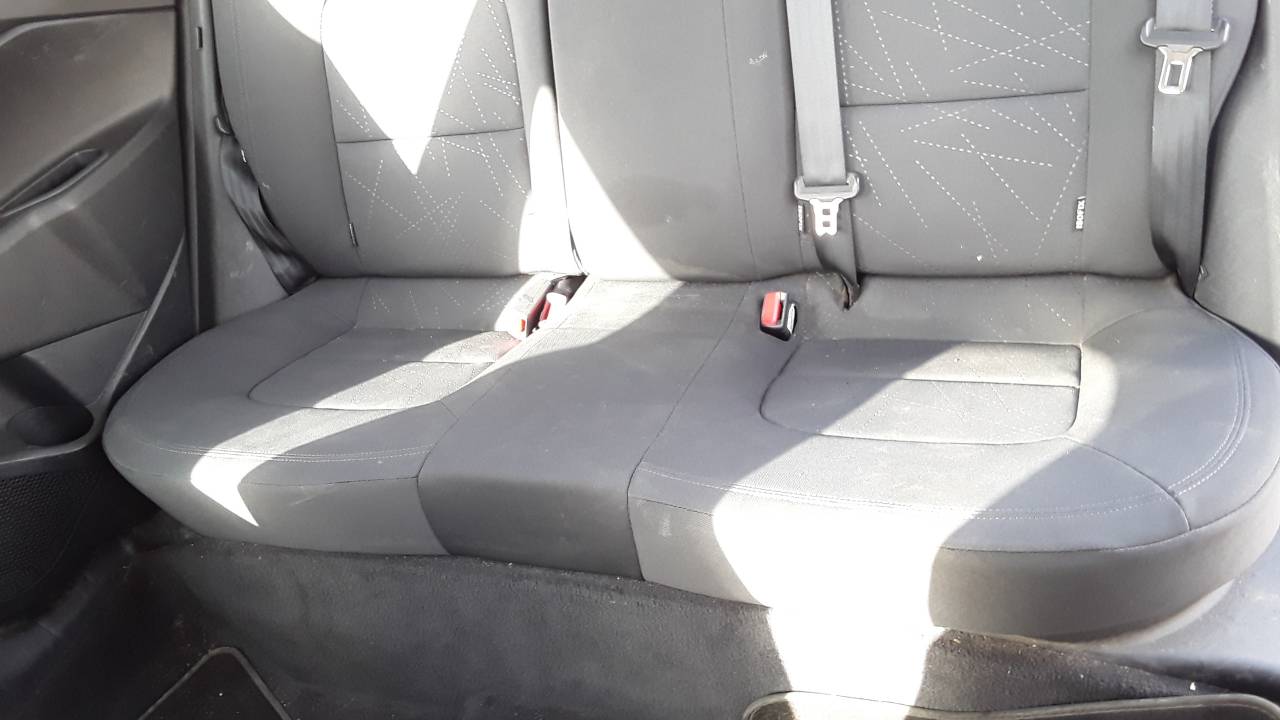 Asientos traseros, foto 1 de 2