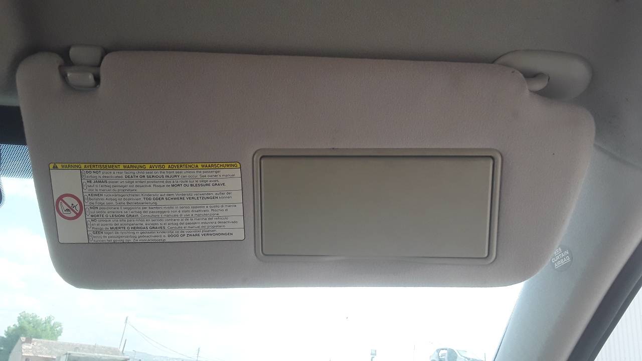 Pala de sol direita, foto 1 de 4