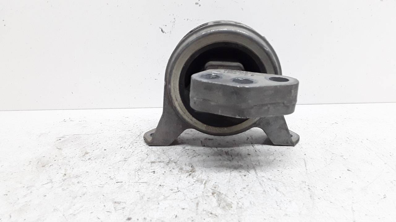 Soporte motor derecho, foto 1 de 7