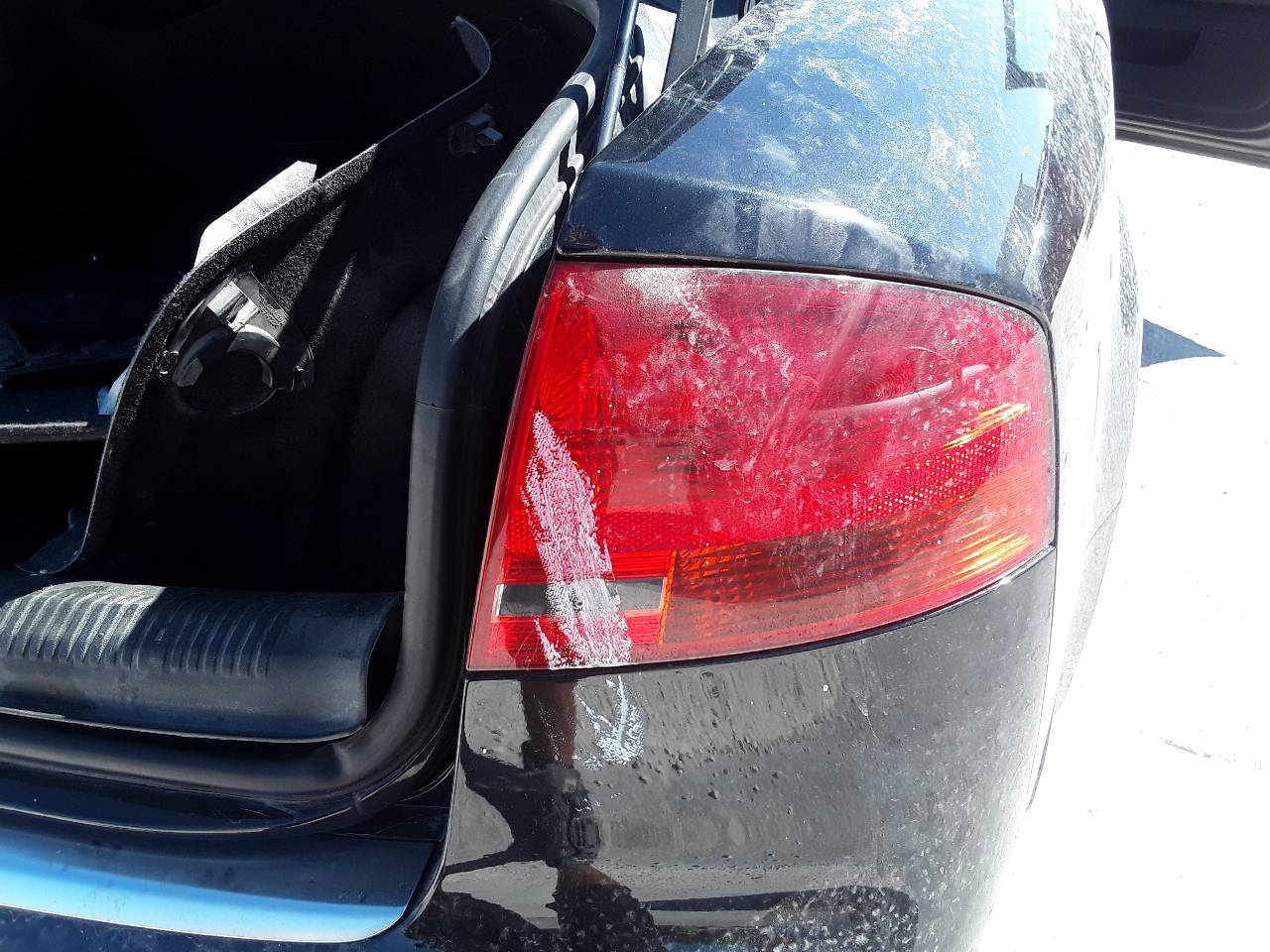 Piloto trasero derecho, foto 1 de 1